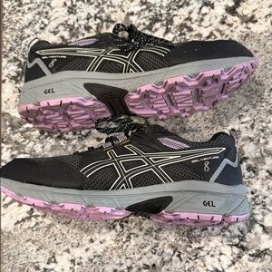 ASICS Gel Venture 8